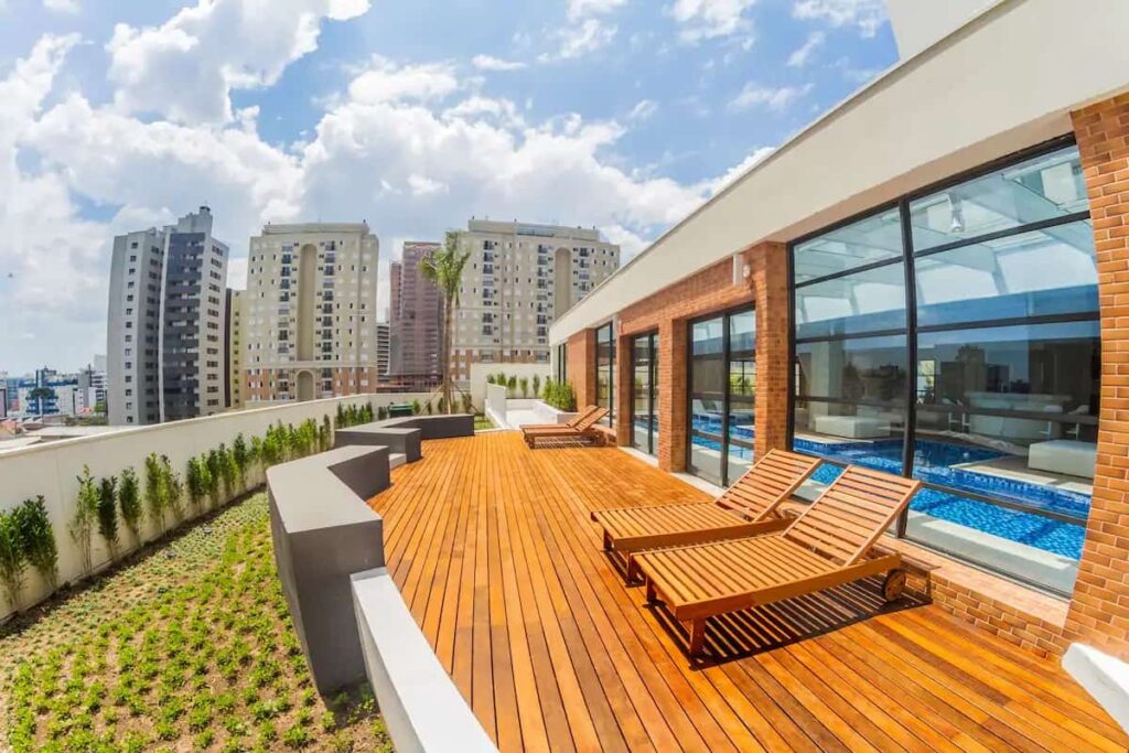 Airbnb Curitiba sofisticados, Stylish Home, terraço