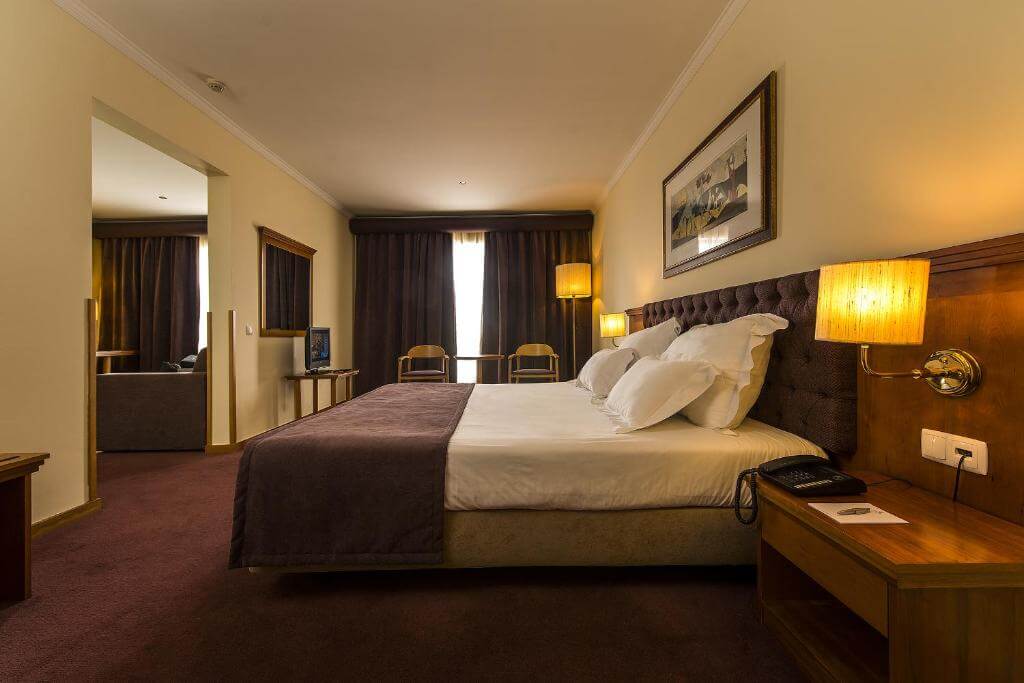 Quarto do Hotel Vila Gale - Onde ficar no Porto, Portugal - Melhores regiões e acomodações