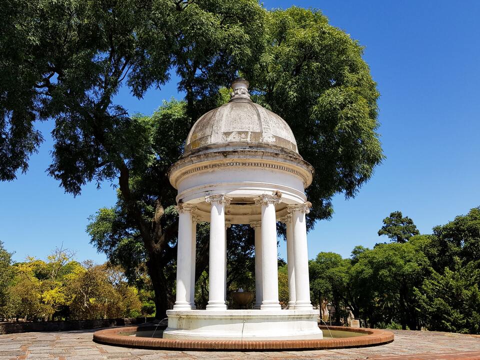 Parque Rodó à luz do dia, em Montevidéu, no Uruguai