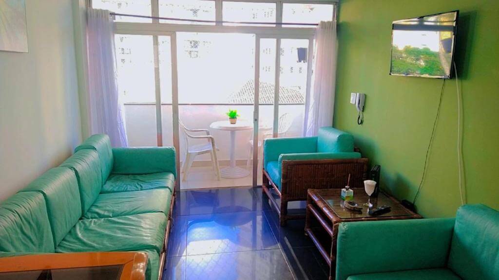 Sala de apartamento na praia das asturias em Guarujá no Litoral de São Paulo - SP