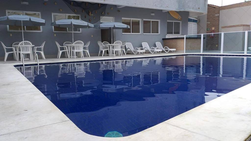 Piscina do Hotel Santamaria Guarujá Enseada, em Guarujá no Litoral de São Paulo - SP