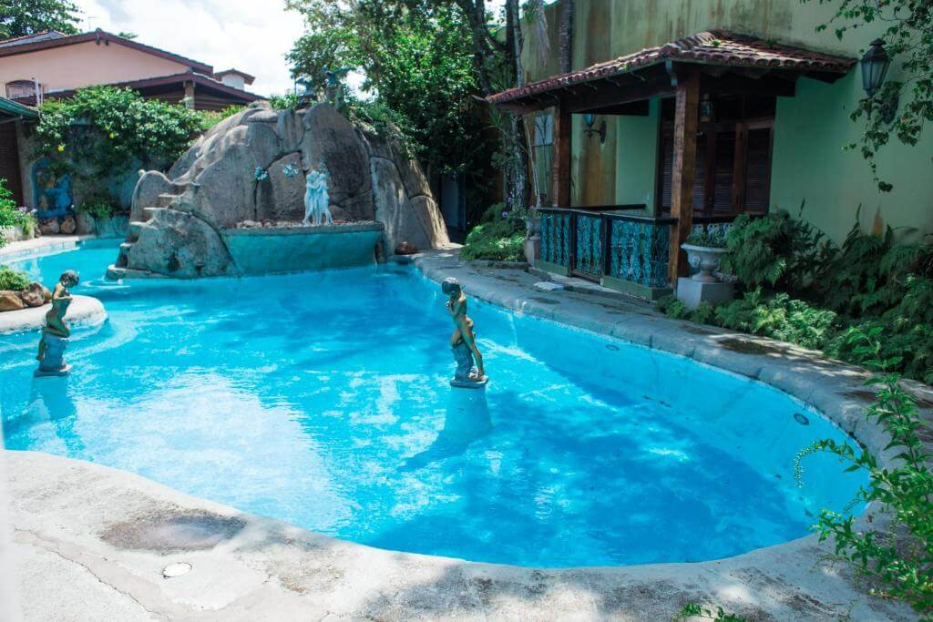 Piscina do Pernambuco Club House, em Guarujá no Litoral de São Paulo - SP