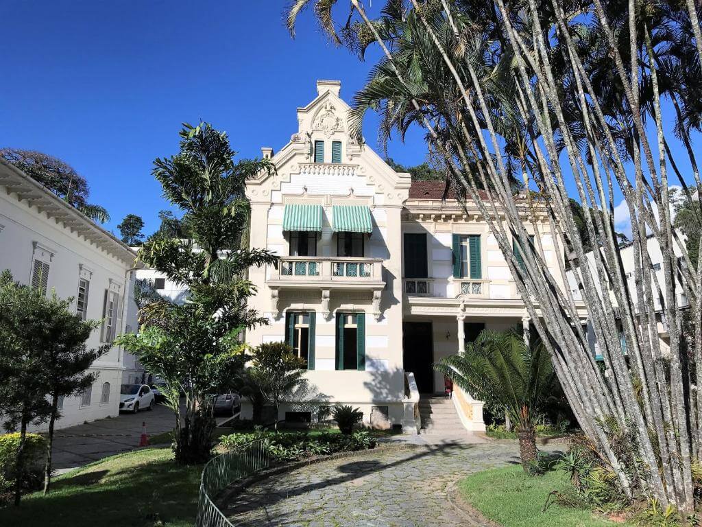 hotel casablanca imperial em petrópolis entrada