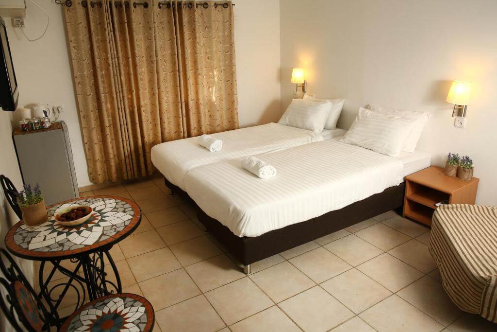 eilot kibbutz country lodging quarto casal