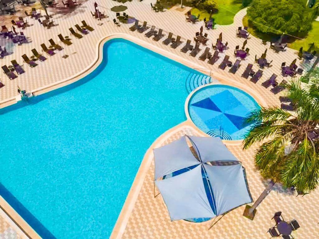 hotel pousada rand carimã resort e convention center piscina