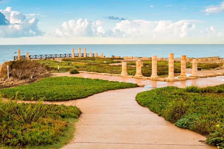 ruinas de cesareia israel