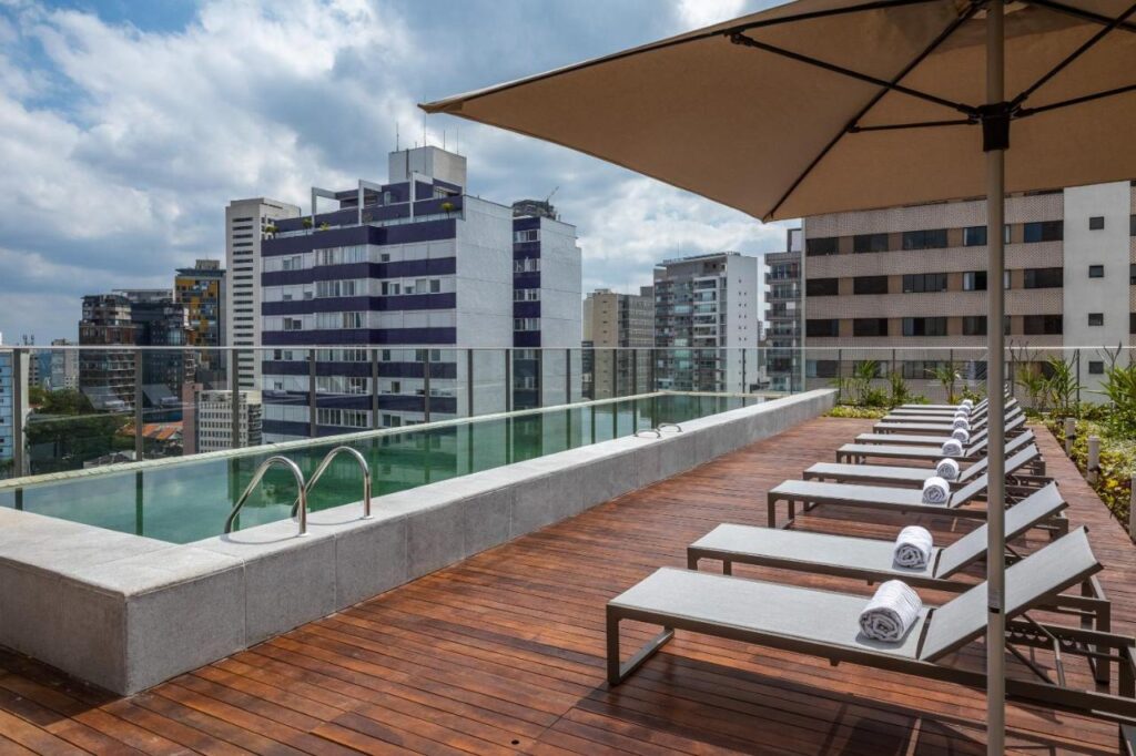 Apart-hotel em São Paulo com piscina, para temporada