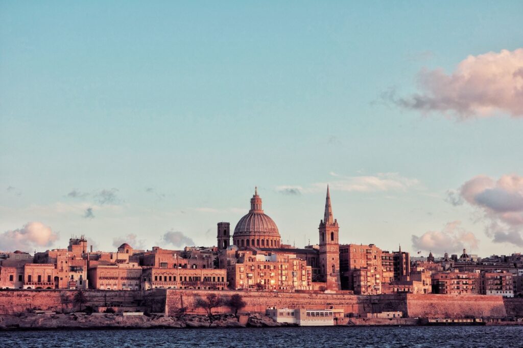 Vista panorâmica de Valetta, em Malta. Chip internacional Malta