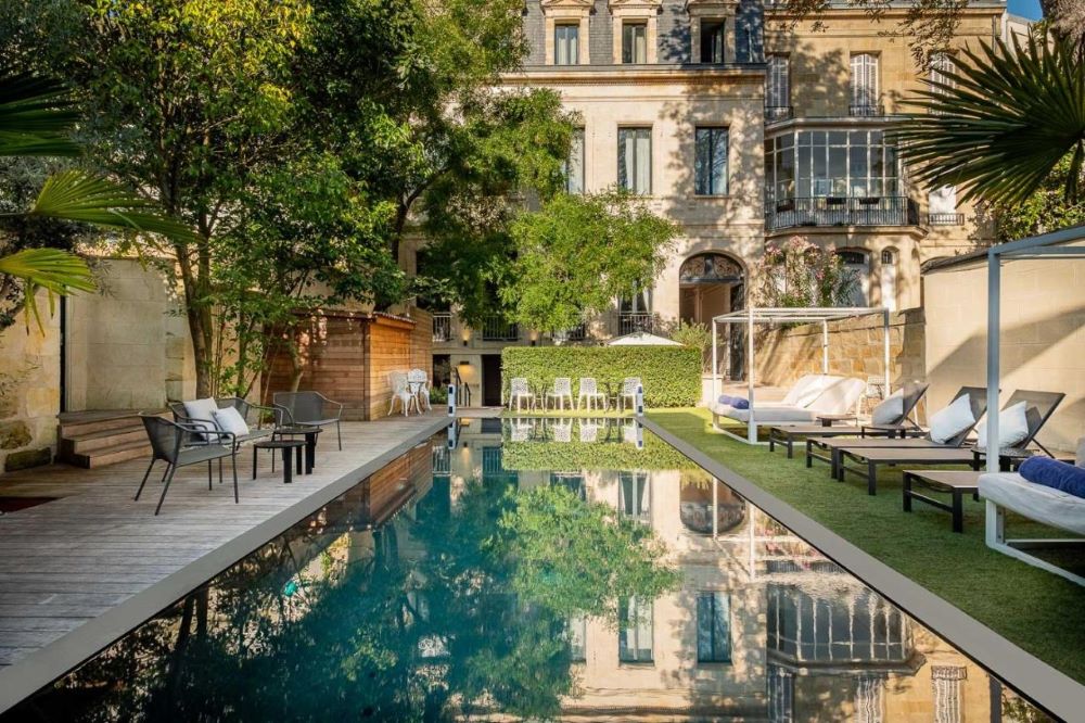 Hotéis em Bordeaux com piscina ao ar livre- Viajando com Livia