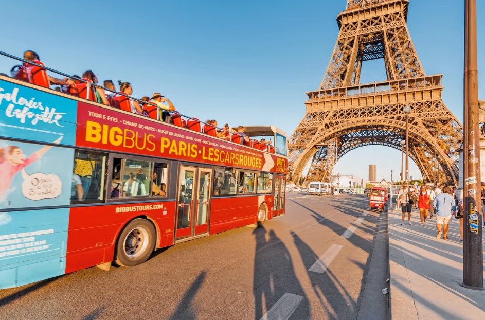 guia brasileiro em Paris - Viajando com Lívia
