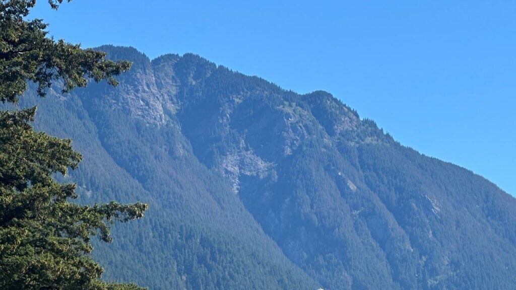 Montanhas Rochosas - Viajando com Lívia