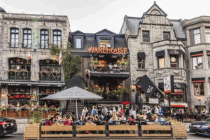 Bares de rua para o tour gastronomico de Montreal