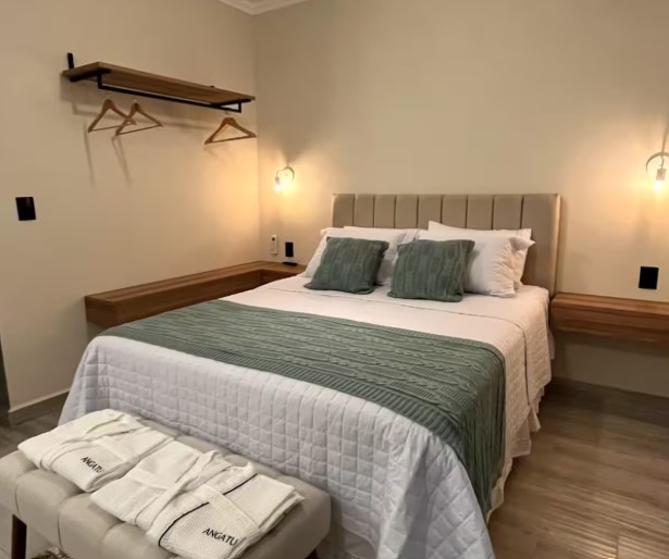 Quarto confortável no melhor chalé romântico do interior de São Paulo