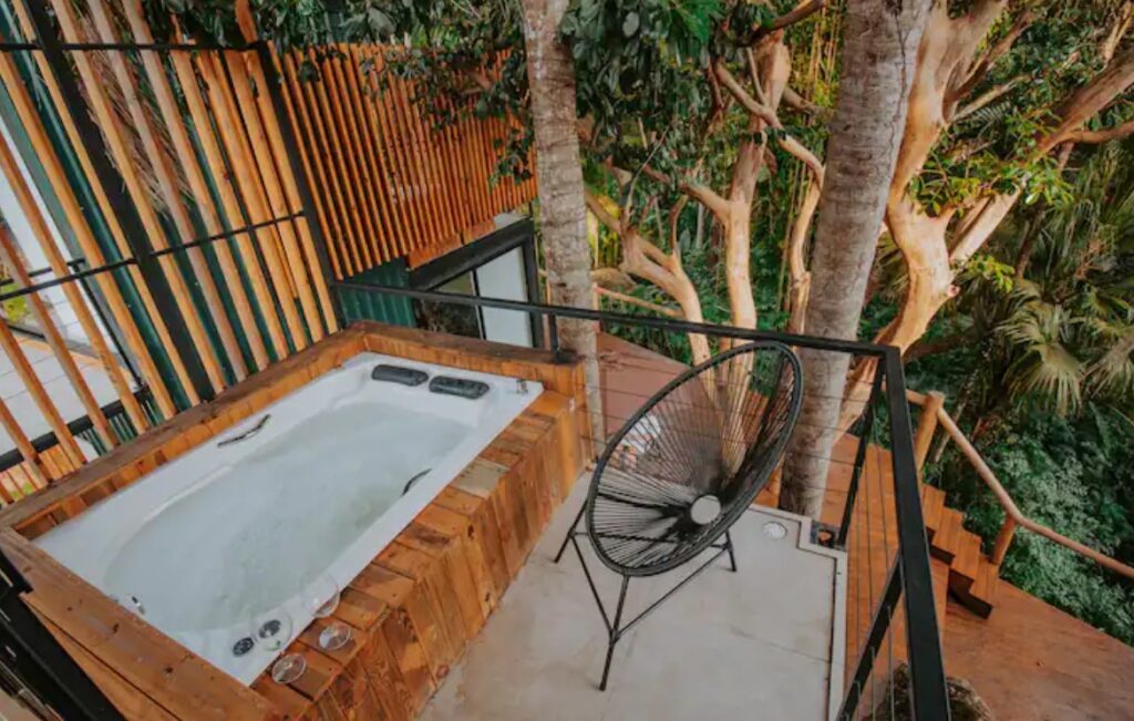 Studio Feiticeira com banheira Jacuzzi em Ilhabela