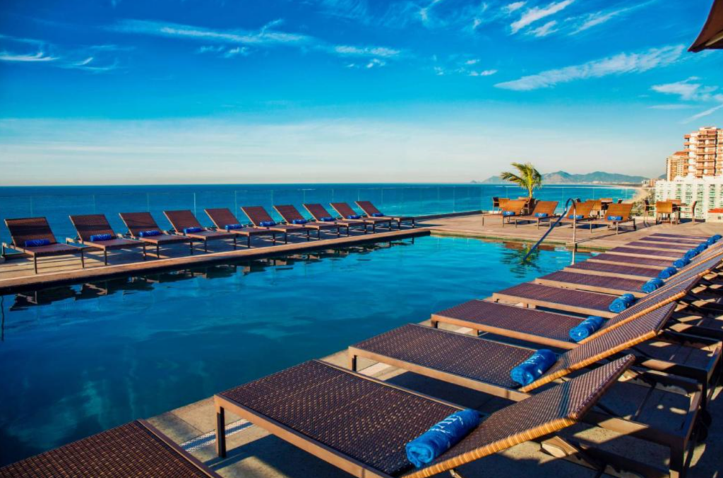 Hotel com piscina na Barra da Tijuca