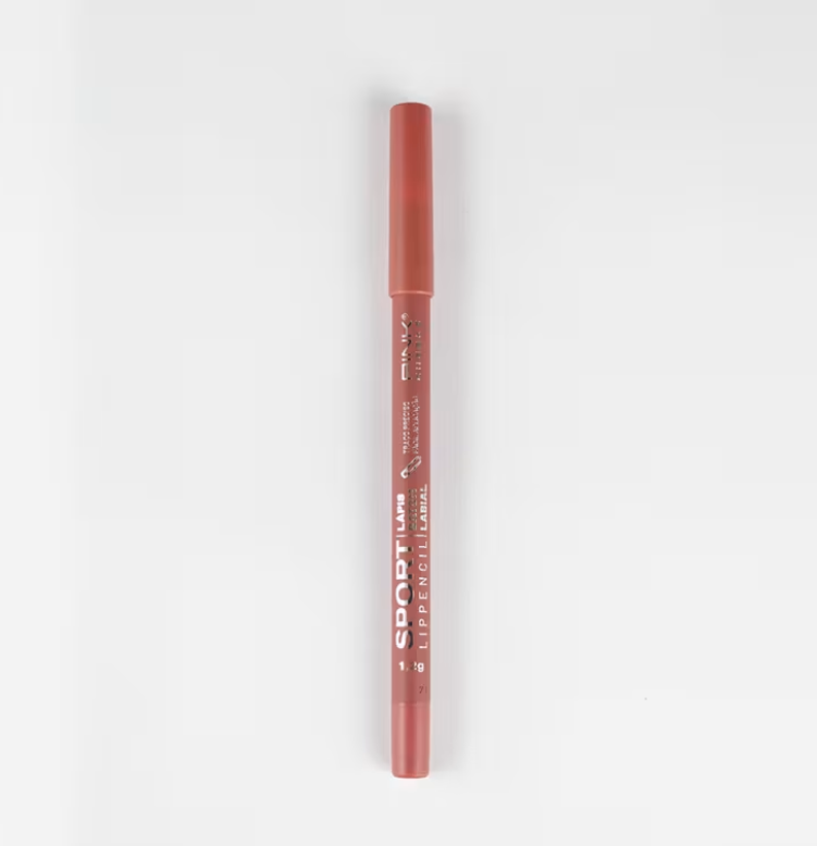 L&aacute;pis labial que contorna e real&ccedil;a os l&aacute;bios com naturalidade. 