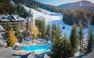 Hot&eacute;is com acesso a pista de sky em Whistler no Canad&aacute;