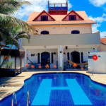 Hostel pet friendly em Itanha&eacute;m