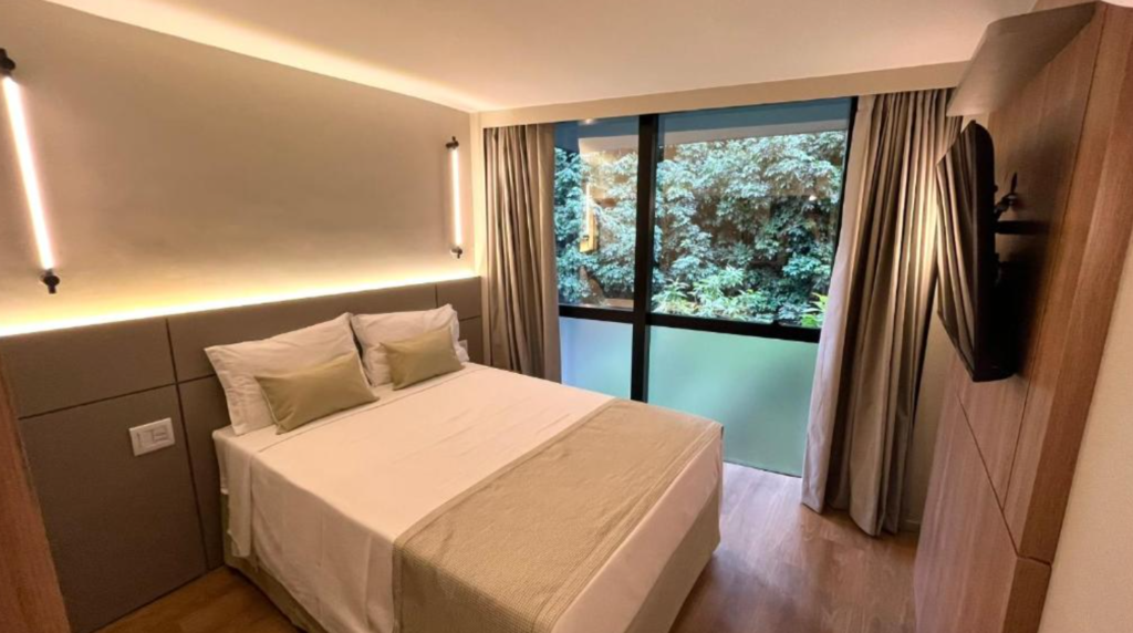 Hot&eacute;is rom&acirc;nticos com hidromassagem em Belo Horizonte