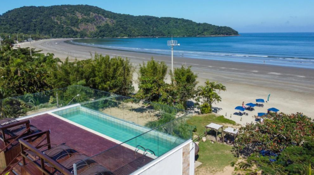 Pousada Conca di Mare com piscina no terraço e pet friendly em Bertiga