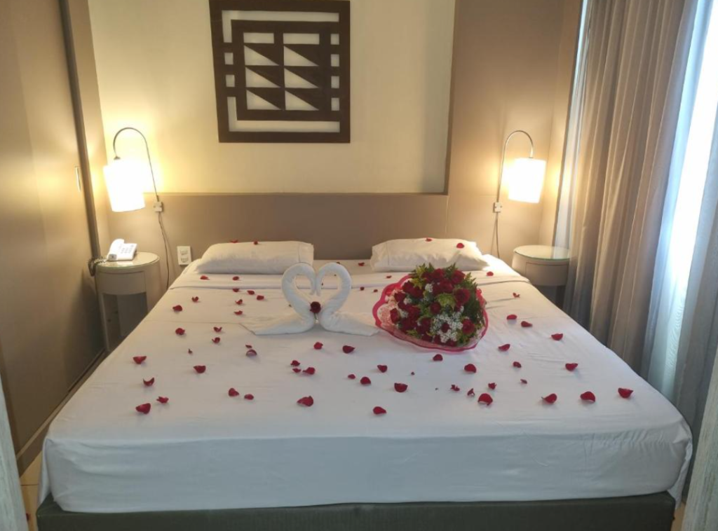 Hot&eacute;is rom&acirc;nticos com hidromassagem em Belo Horizonte